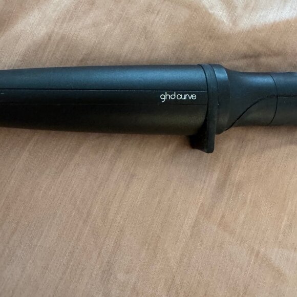 GHD CREATIVE CURL - TAPERED CURLING WAND IN BLACK $239.00 - Picture 2 of 6